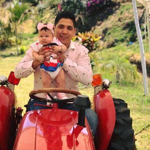 Meet your Posher, Eric